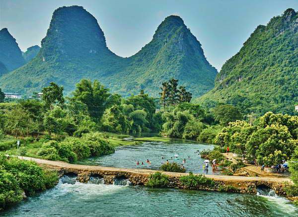 The Yu Long River Hike